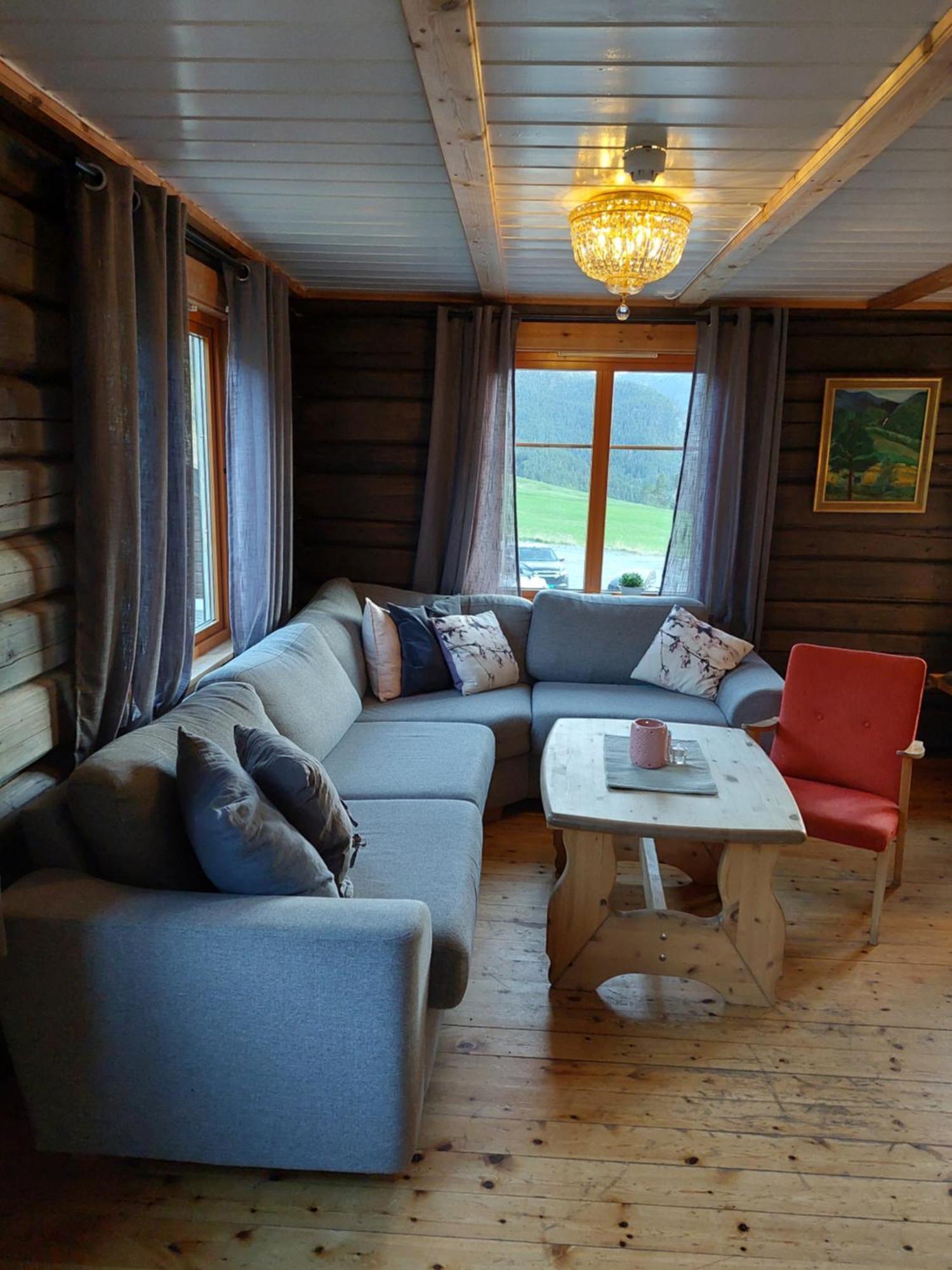Storhaugen Gard Villa Лом Екстериор снимка